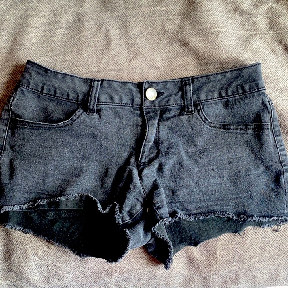 Brand - No boundaries Size - 7